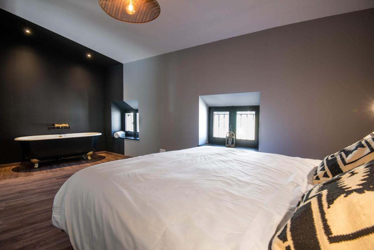 Le Loft De La Tour Pinte Apartment การ์กาซอน ภายนอก รูปภาพ