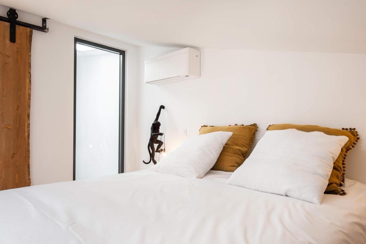 Le Loft De La Tour Pinte Apartment การ์กาซอน ภายนอก รูปภาพ